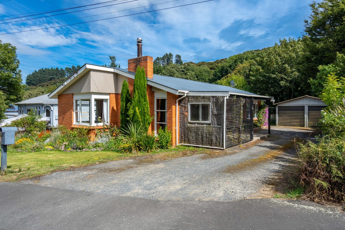 155 Norwood Street, Normanby, Dunedin - Carousel 1