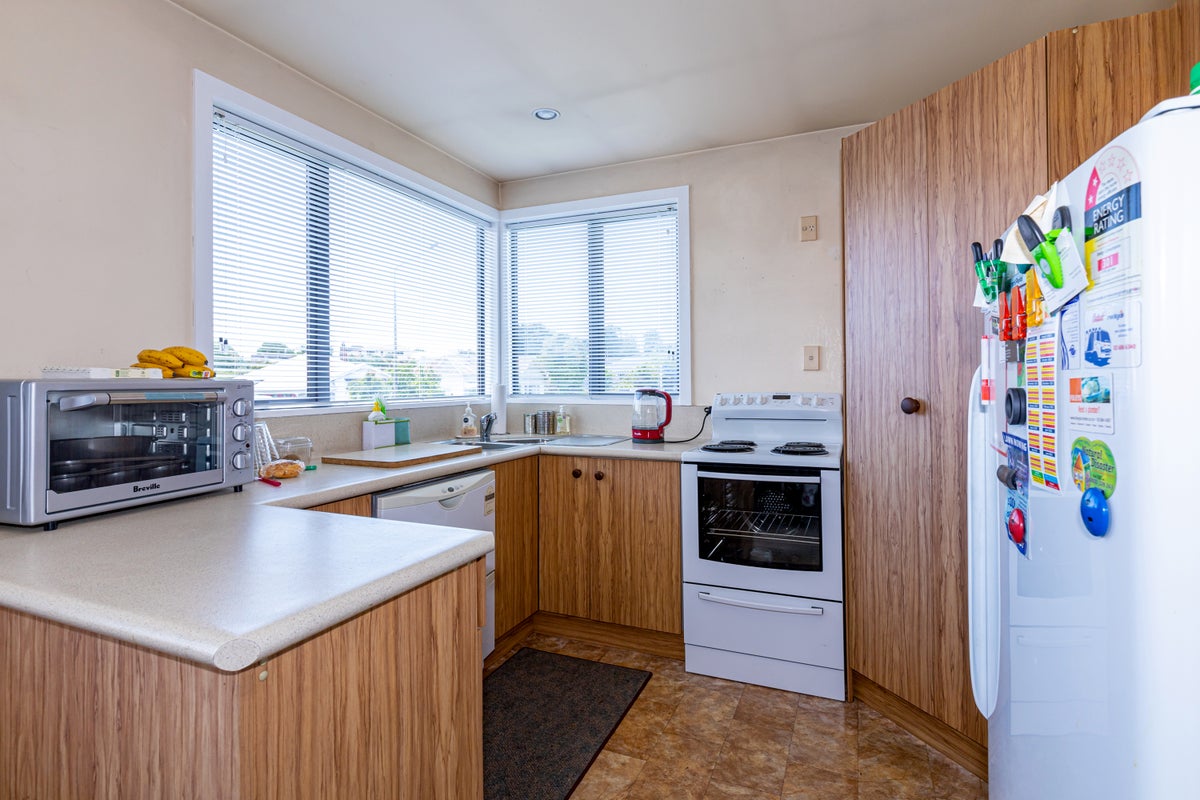 2/42 Nile Street, Highfield, Timaru - Carousel 2