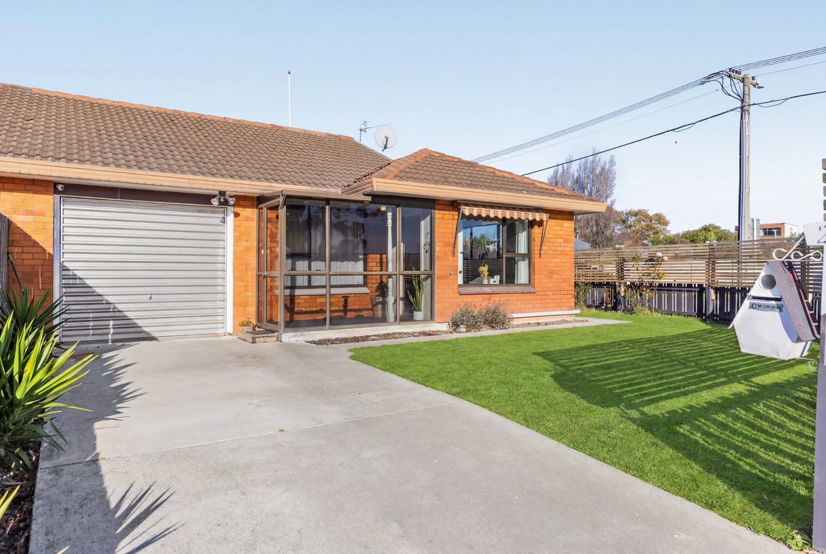 2/2 McHaffies Place, Wainoni, Christchurch - Carousel 1