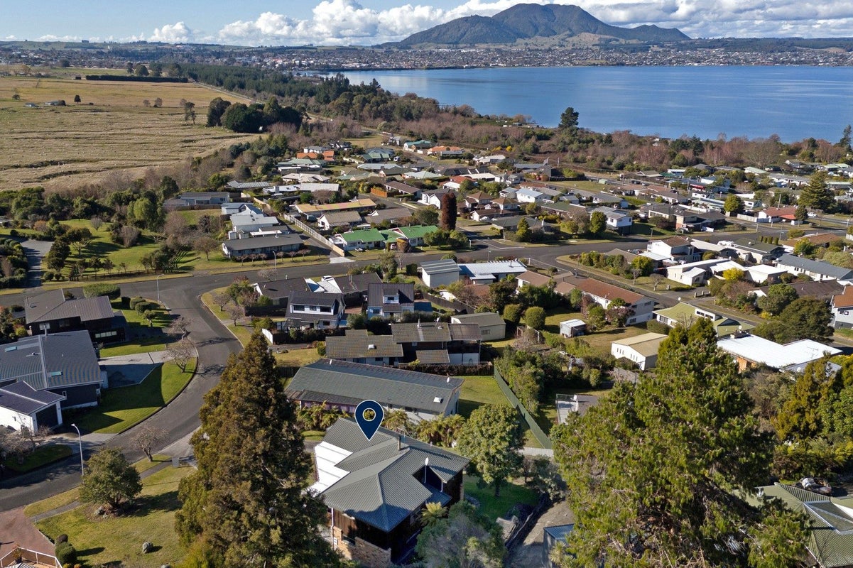 13 Cherry Lane, Acacia Bay, Taupo - Carousel 30