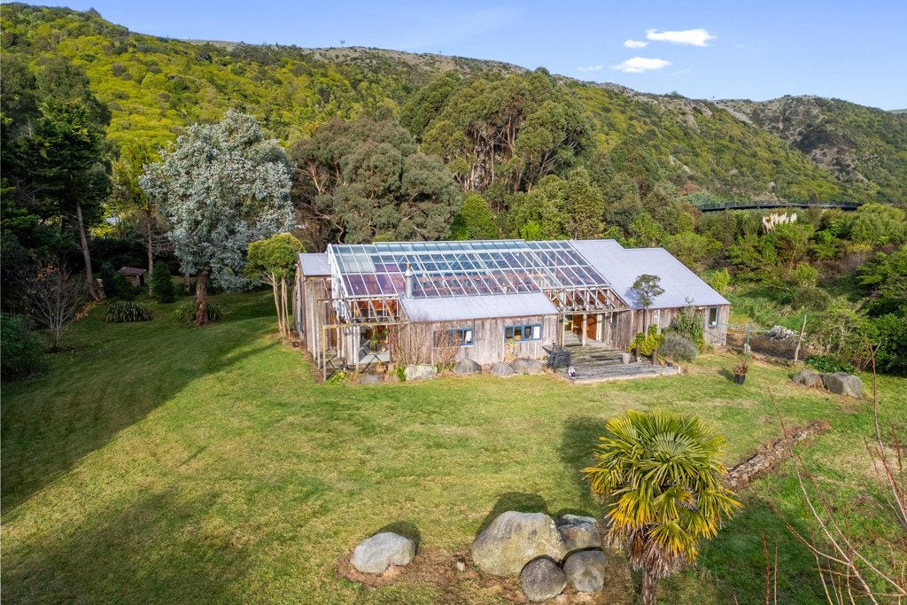 224 Main Road South, Raumati South, Paraparaumu - Carousel 1