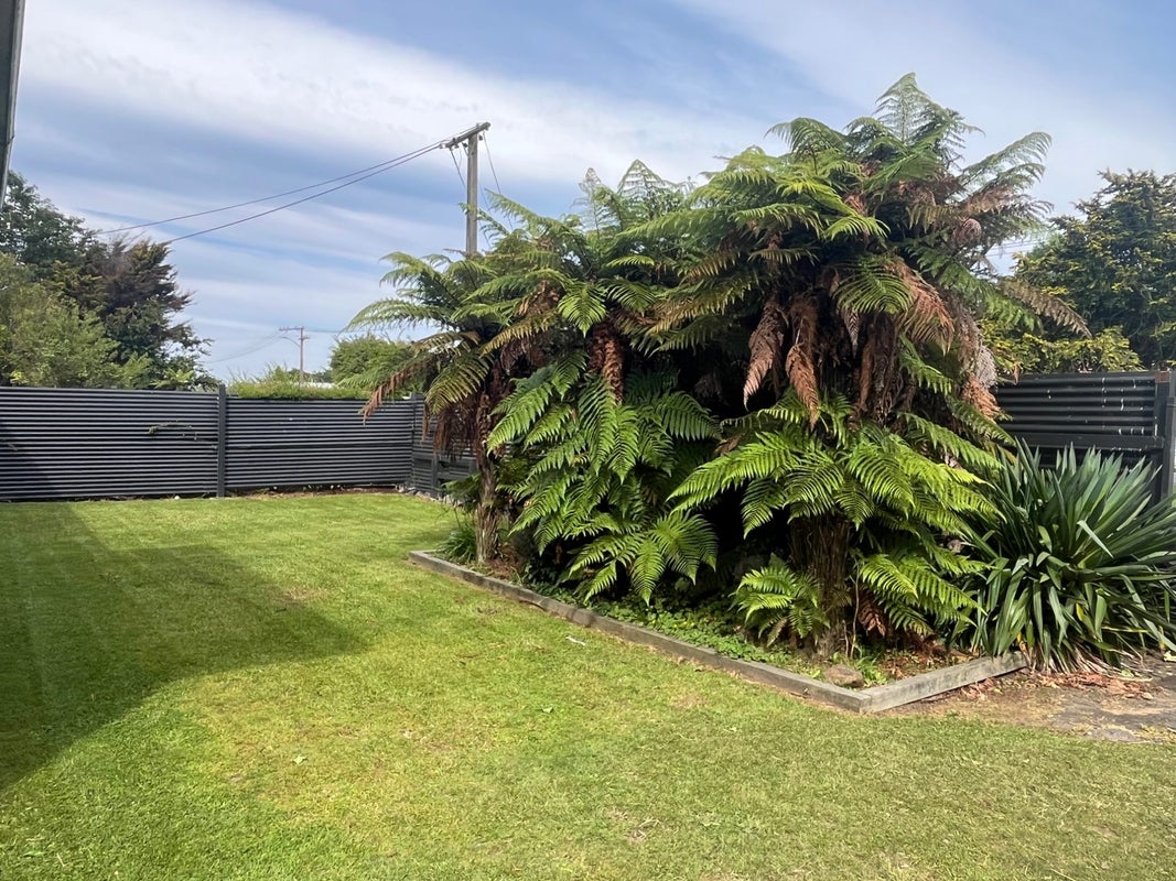 28 Charles Road, Hannahs Bay, Rotorua - Carousel 13