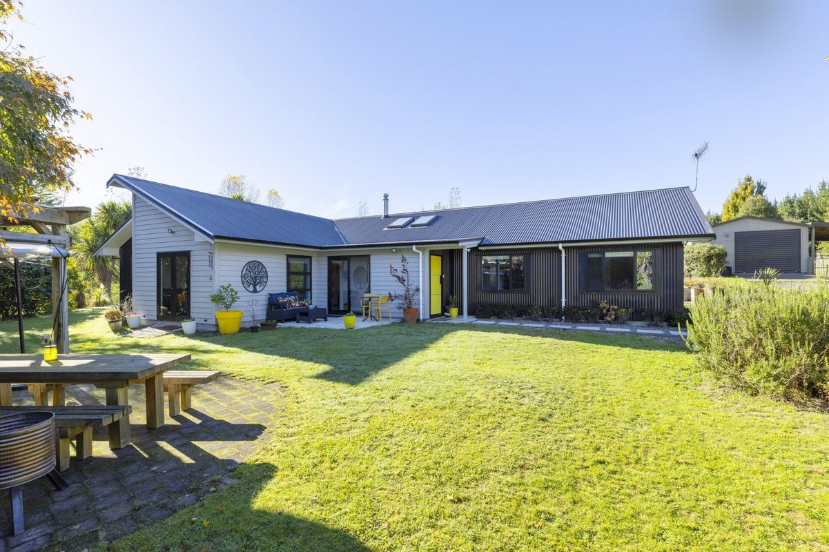 167 Caroline Drive, Maunganamu, Taupo - Carousel 1