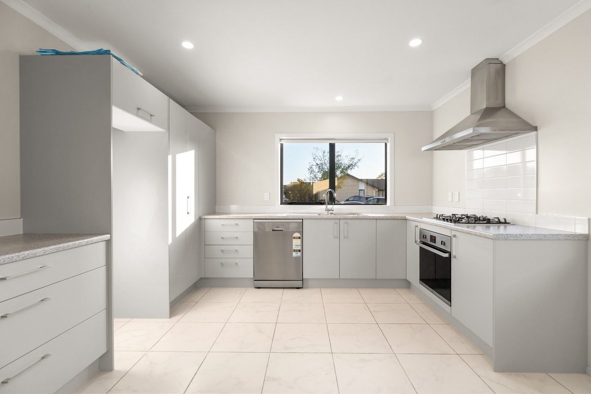 50 Tupelo Street, Pukete, Hamilton - Carousel 2