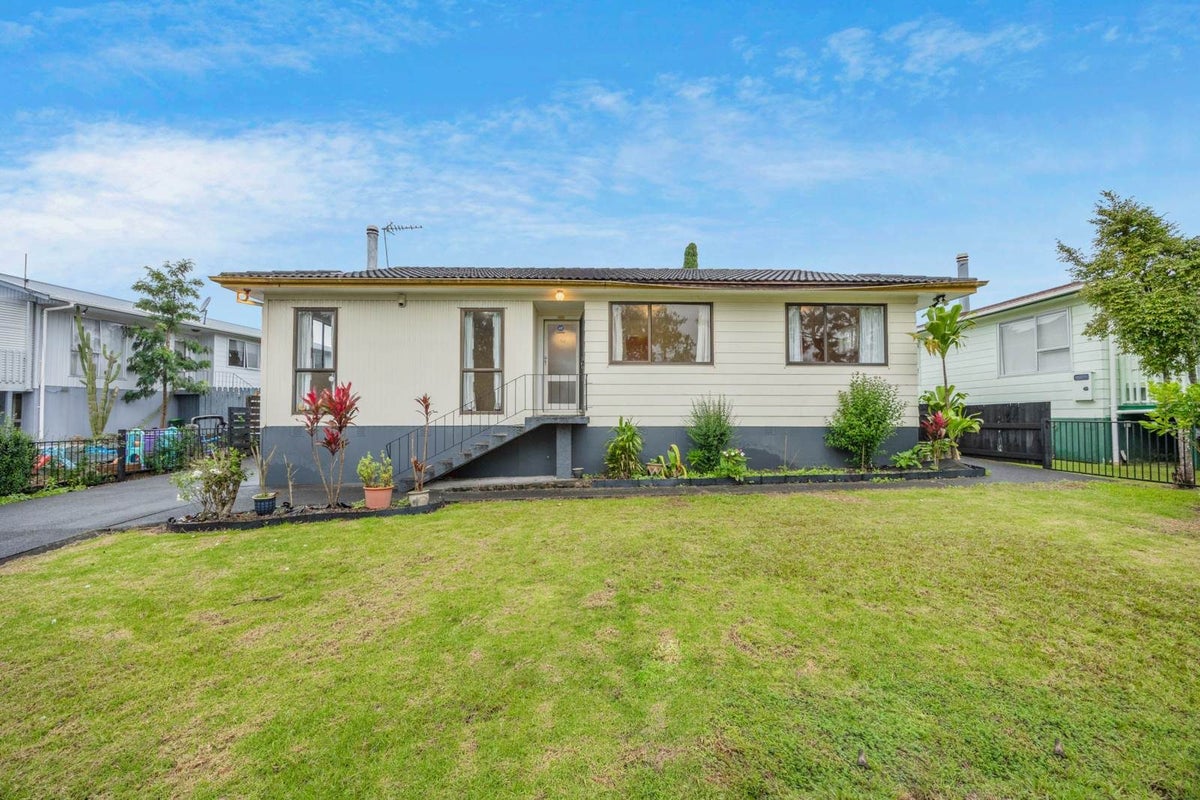 10 Bahari Drive, Ranui, Auckland - Carousel 2