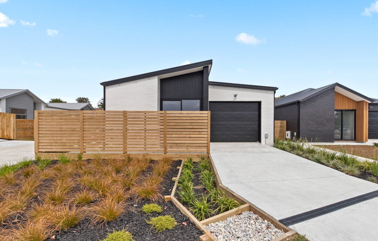 19 Rongo Close, Horotiu, Hamilton - Carousel 1
