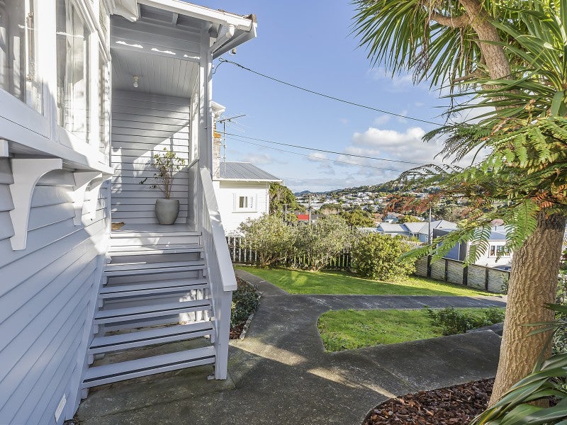 186 Darlington Road, Miramar, Wellington - Carousel 2