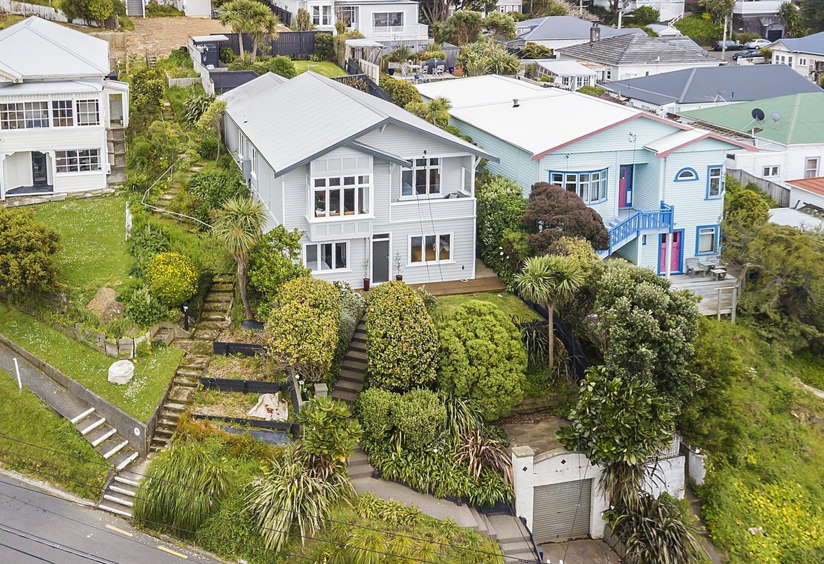 8 Rodrigo Road, Kilbirnie, Wellington - Carousel 2
