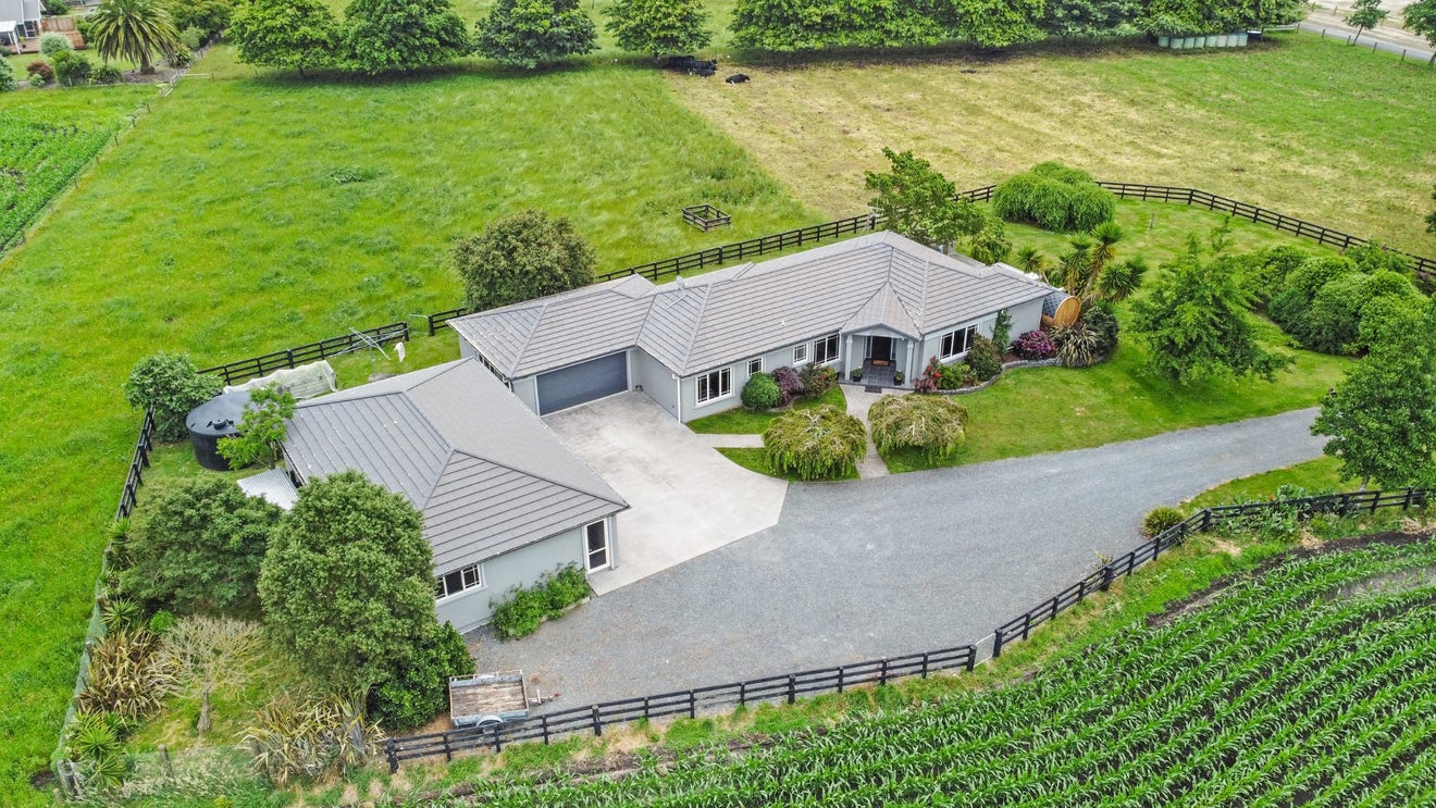147 Kiroa Road, Gordonton - Carousel 1