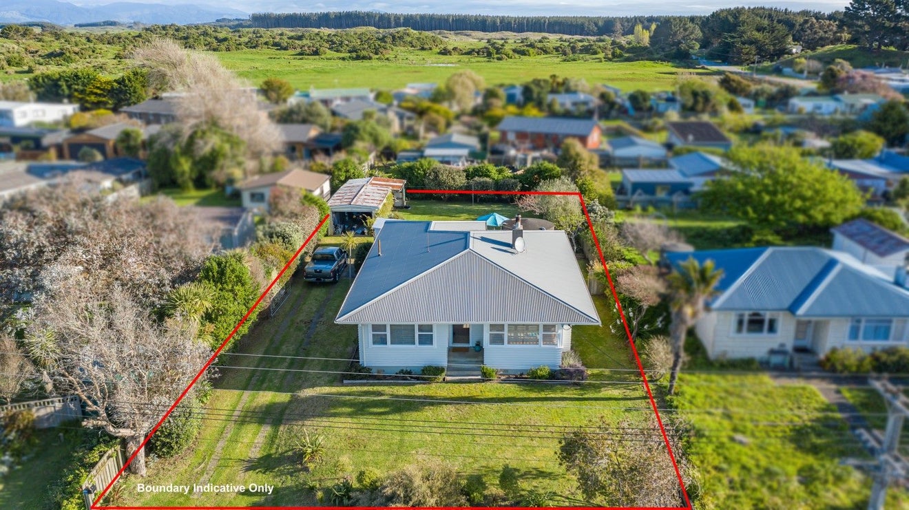 579 Waitarere Beach Road, Waitarere Beach, Levin - Carousel 17