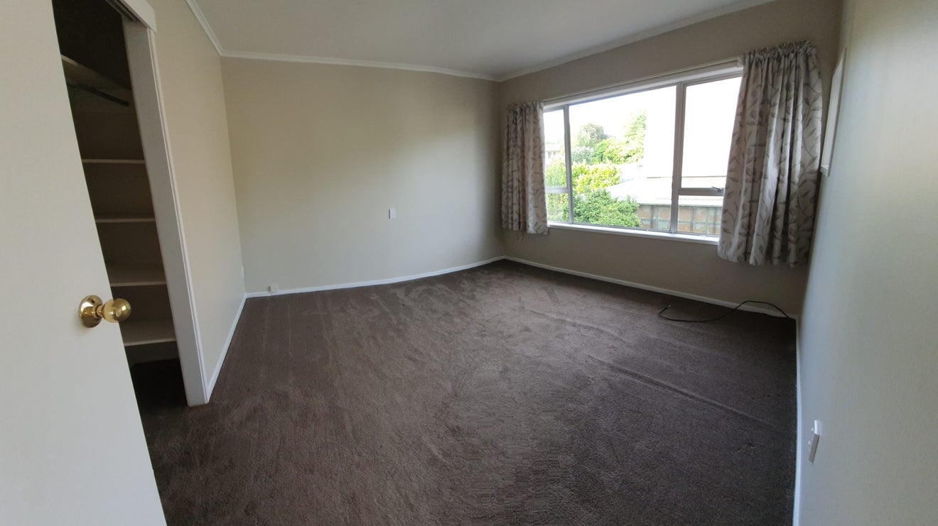 59 Zita Maria Drive, Massey, Auckland - Carousel 2