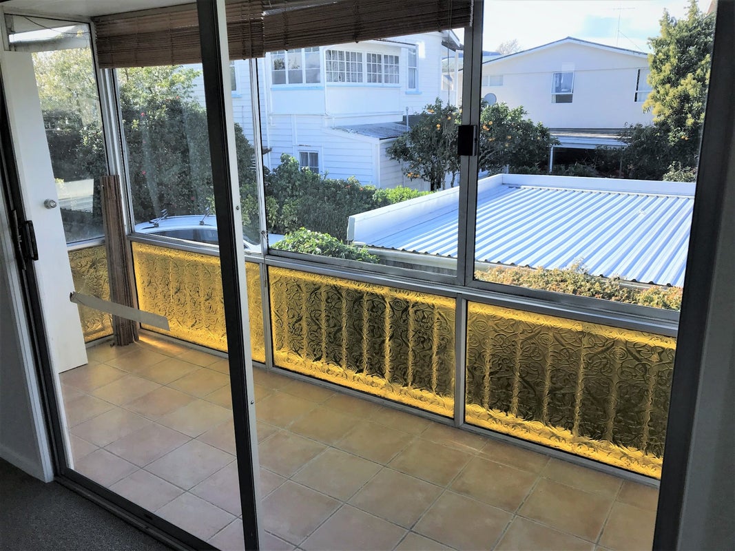 4/16 Pah Road, Epsom, Auckland - Carousel 15