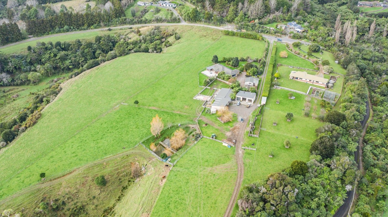 148 Wallace Loop Road, Koputaroa, Levin - Carousel 42