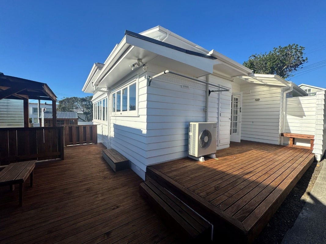 4A Rewiti Avenue, Takapuna, Auckland - Carousel 17