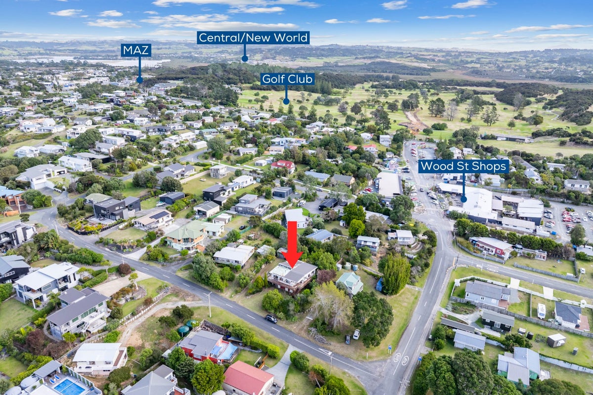 4 Albert Street, Mangawhai Heads, Kaipara, Northland - Carousel 2