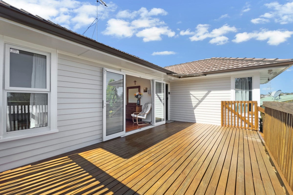 1/34 Links Road, New Lynn, Auckland - Carousel 1