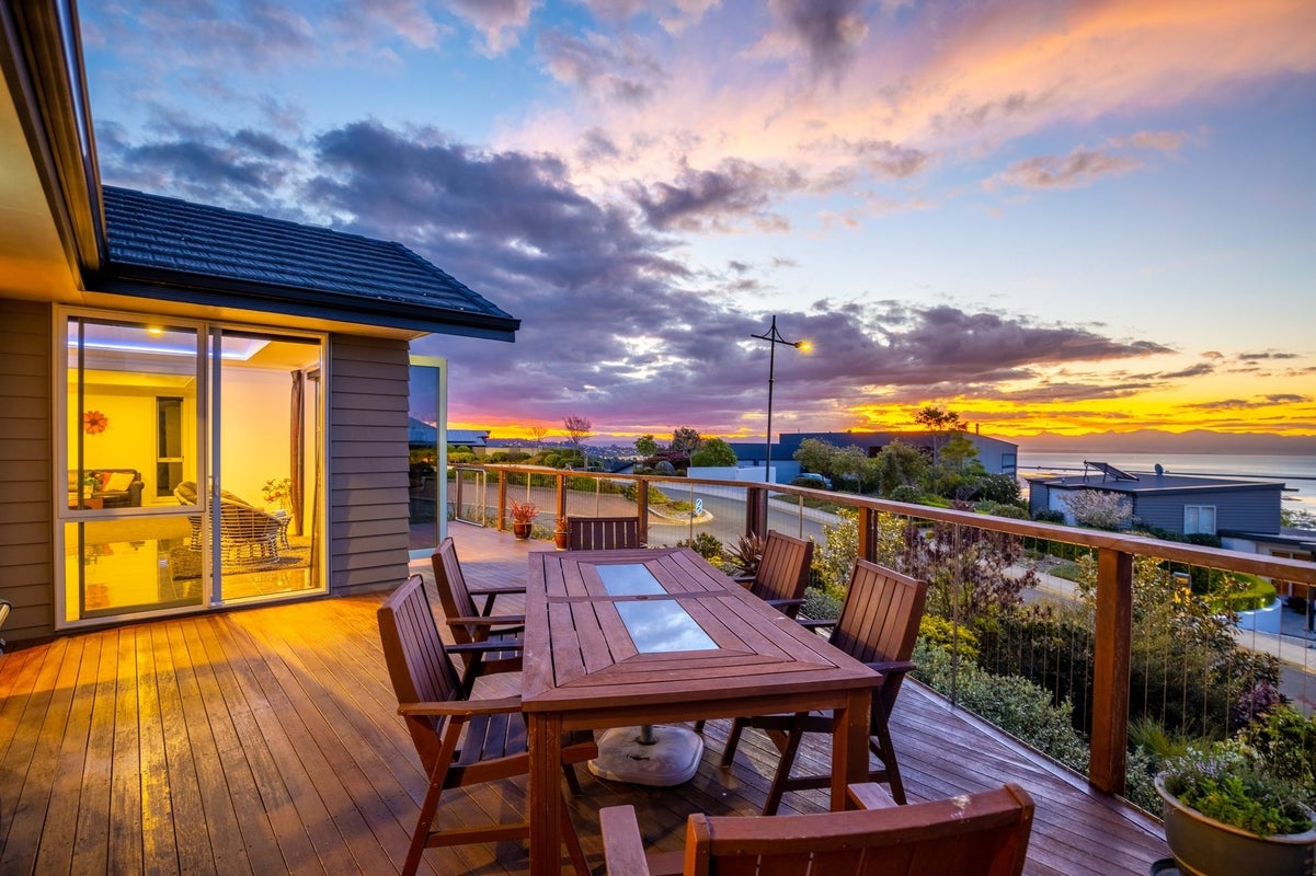 7 Sunset Place, Atawhai, Nelson - Carousel 1