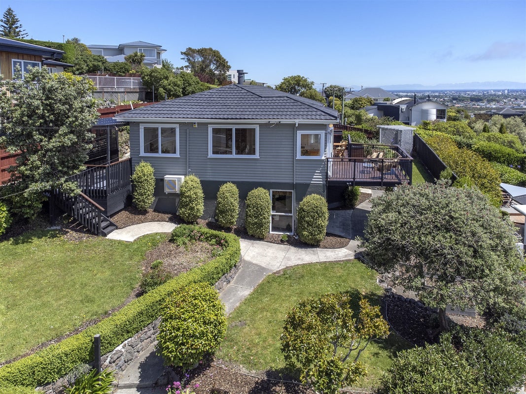 51 Marama Crescent, Mount Pleasant, Christchurch - Carousel 2