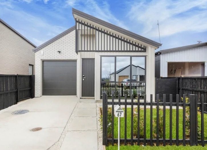 67 Puwha Street, Massey, Auckland - Carousel 10