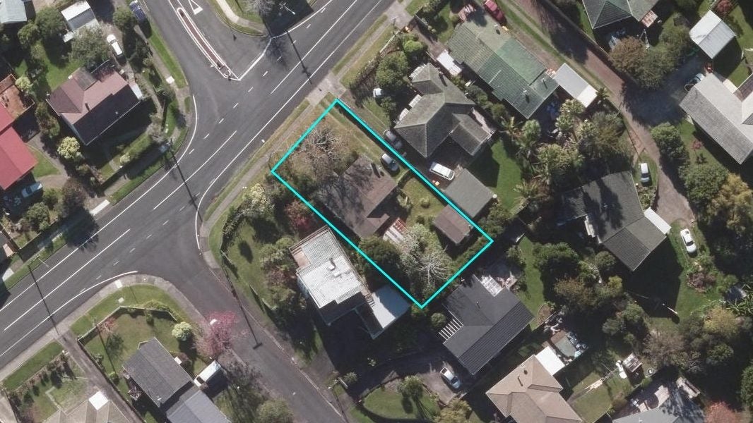 41 Hutchinsons Road, Bucklands Beach, Auckland - Carousel 1