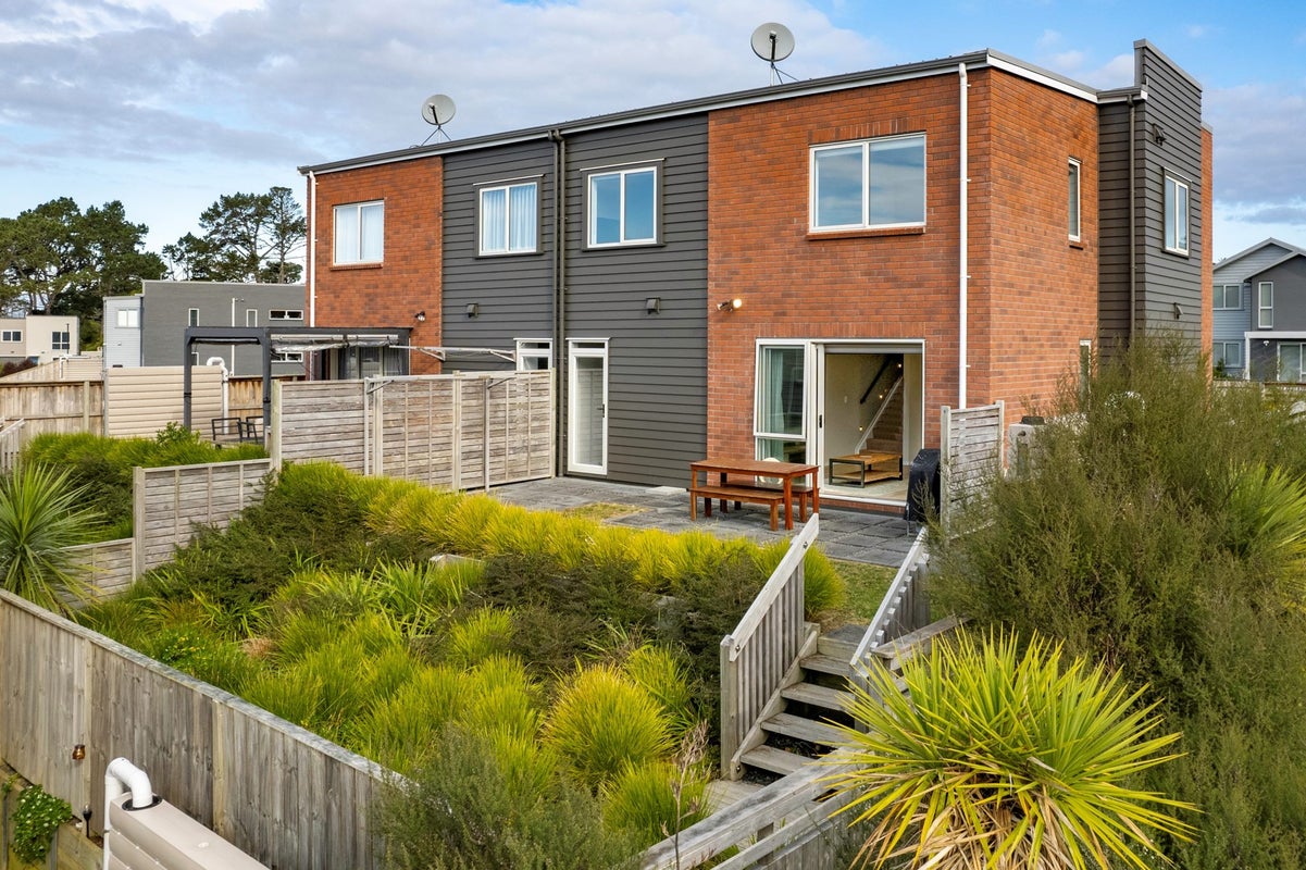13 Manutewhau Road, Massey, Auckland - Carousel 2