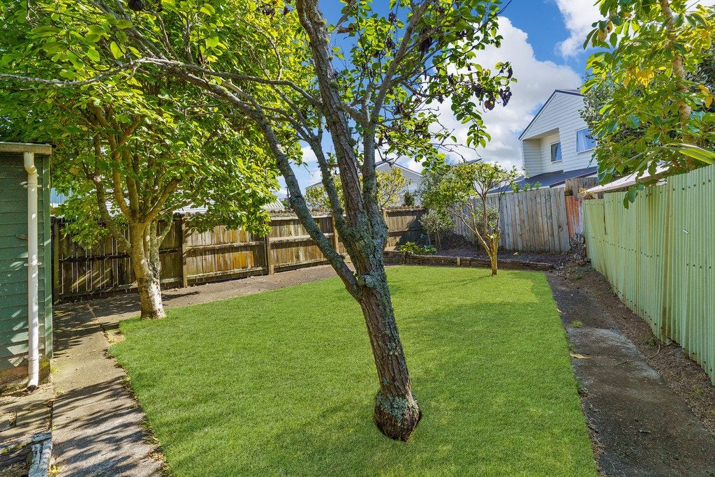 1 Manapau Street, Meadowbank, Auckland - Carousel 10