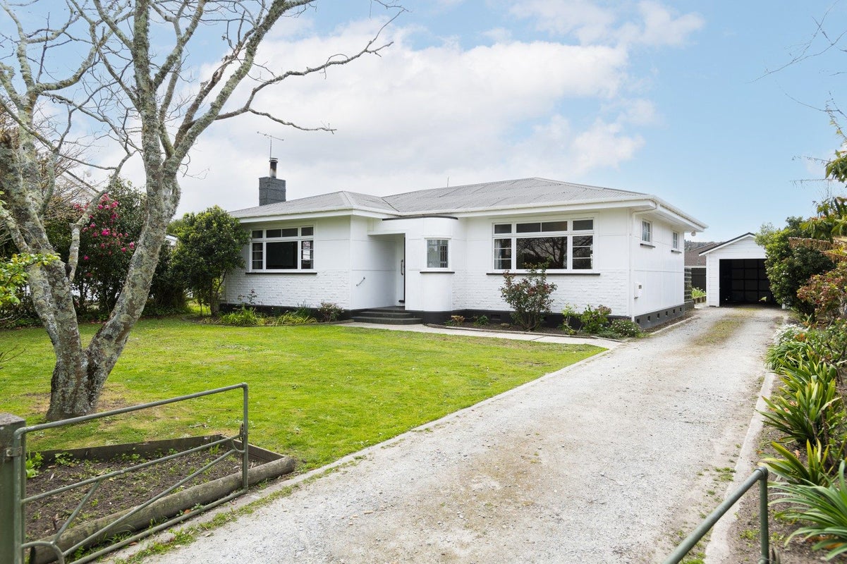 73 Ormond Road, Whataupoko, Gisborne - Carousel 1