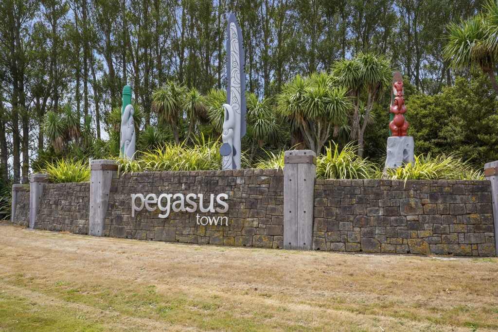 63 Mary Ellen Street, Pegasus, Pegasus - Carousel 21