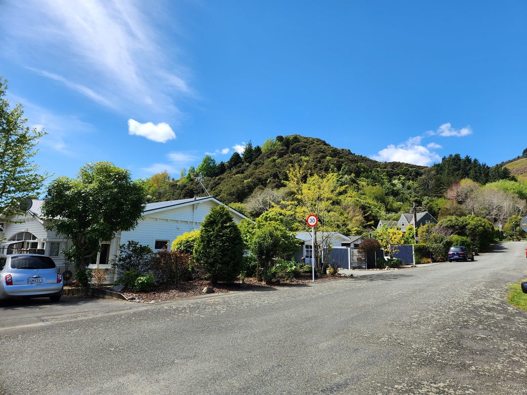 55 Brook Street, The Brook, Nelson - Carousel 2