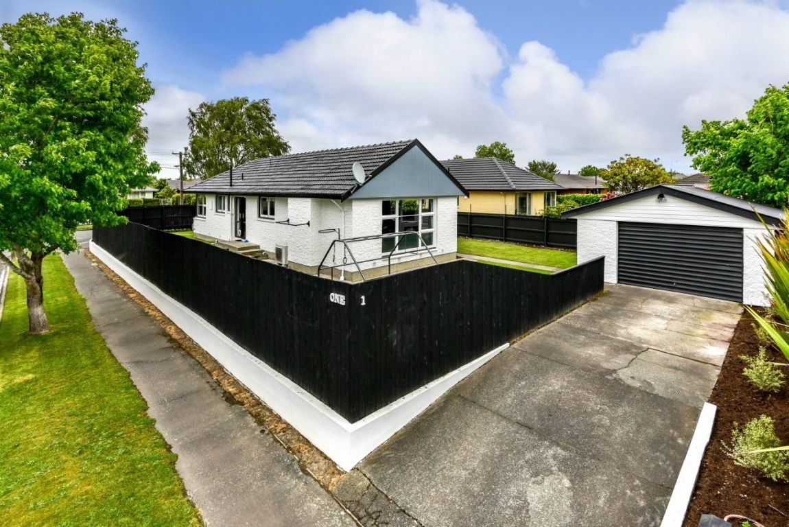 1 Brookby Crescent, Avonhead, Christchurch - Carousel 19