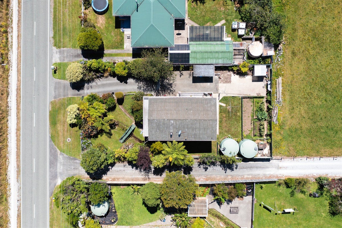 682 Abel Tasman Drive, Takaka - Carousel 18