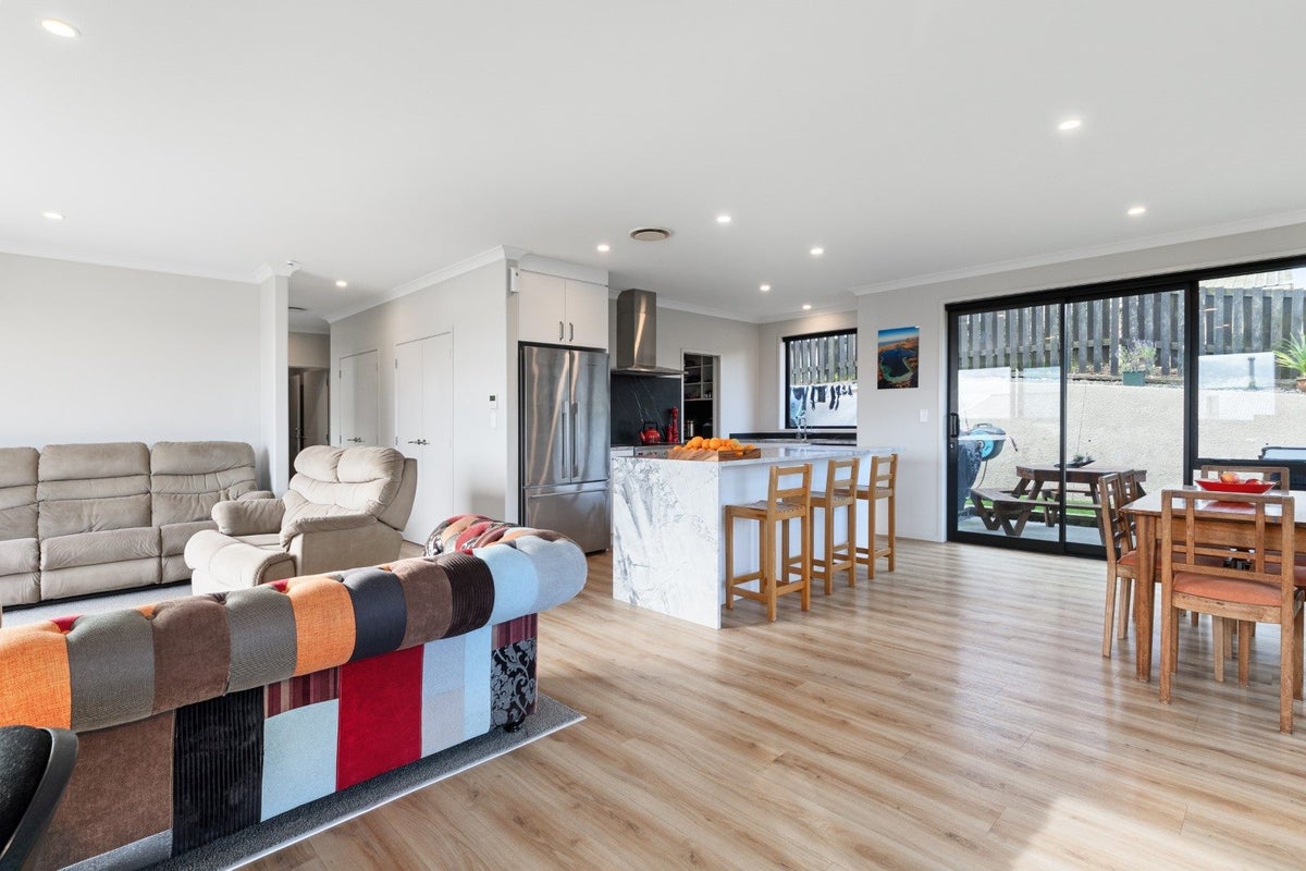 356 Ngatai Road, Bellevue, Tauranga - Carousel 2