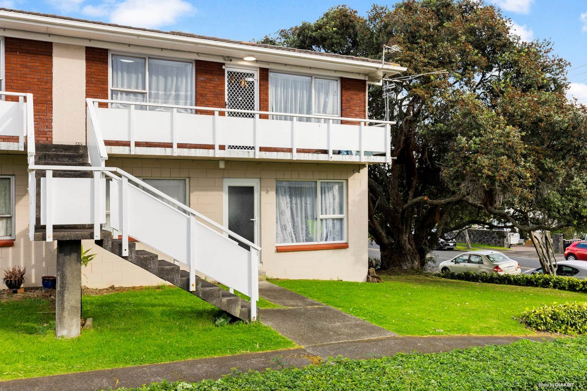 1/22 Fowlds Avenue, Sandringham, Auckland - Carousel 1