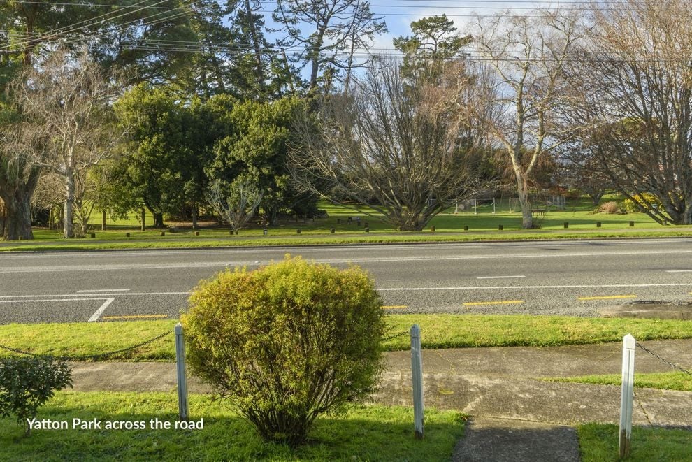 1 Roys Road, Parkvale, Tauranga - Carousel 16