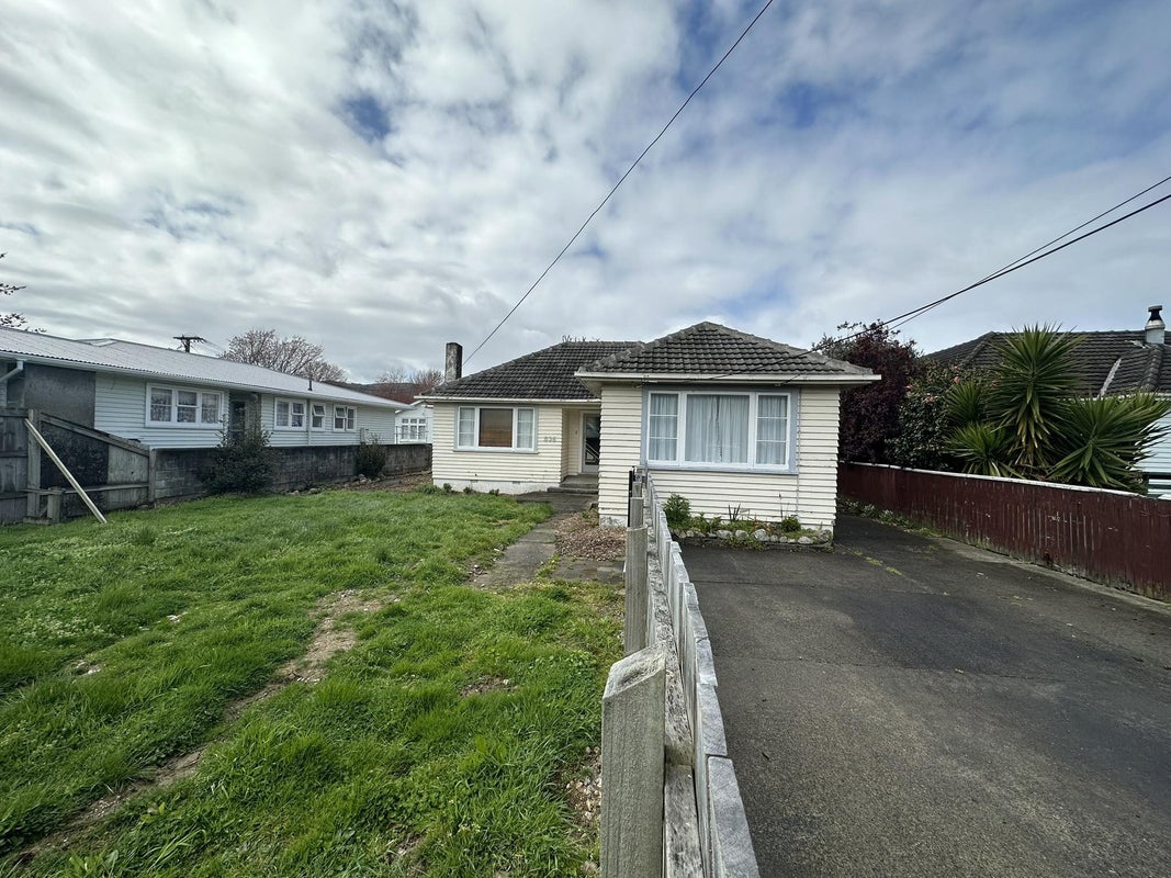 536 Fergusson Drive, Trentham, Upper Hutt - Carousel 1
