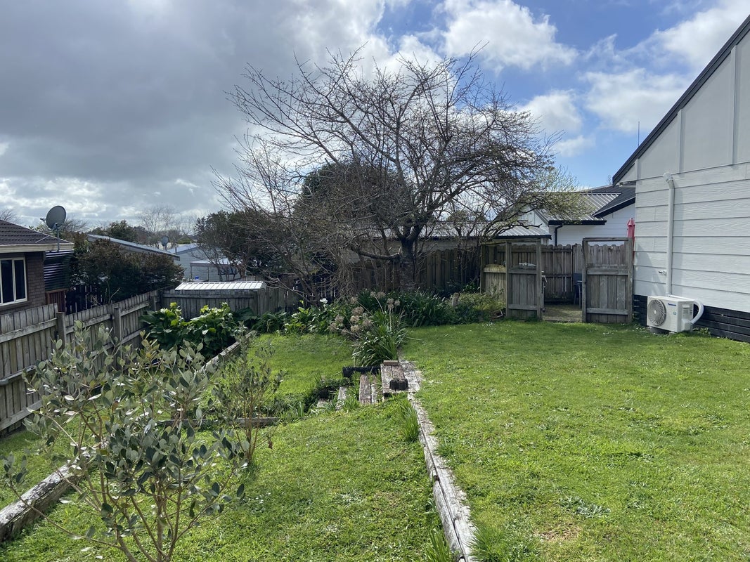 18 Dixon Road, Fitzroy, Hamilton - Carousel 5