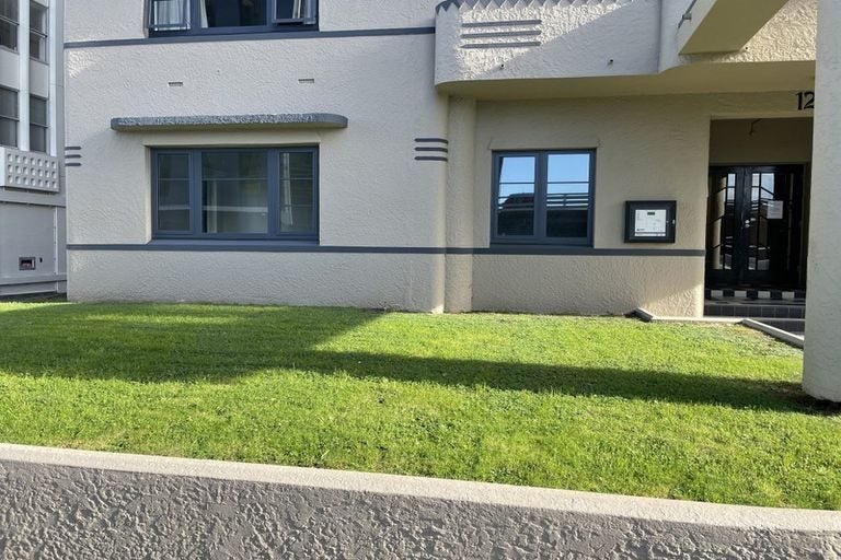 1/127 Molesworth Street, Thorndon, Wellington - Carousel 2