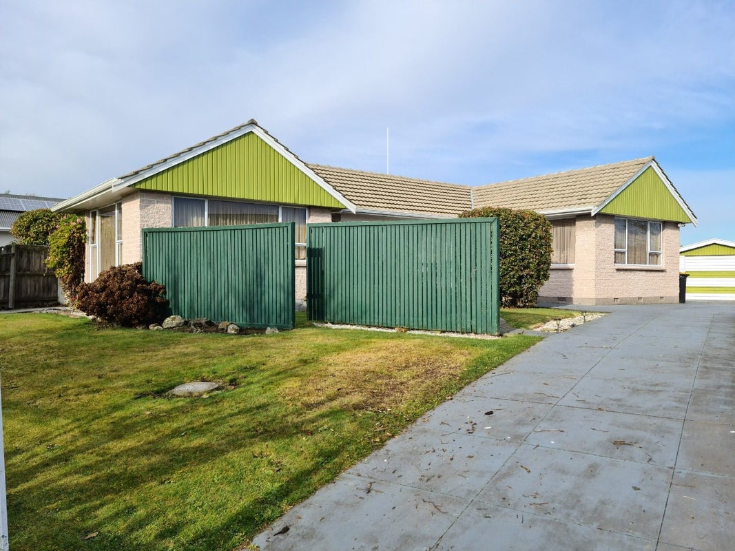 33 Warren Crescent, Hillmorton, Christchurch - Carousel 1