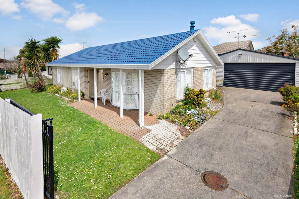 14 Randwick Place, Randwick Park, Auckland - Carousel 1