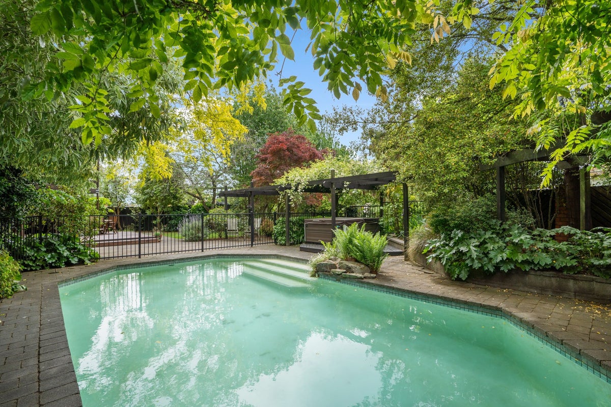 16 Felstead Place, Avonhead, Christchurch - Carousel 2