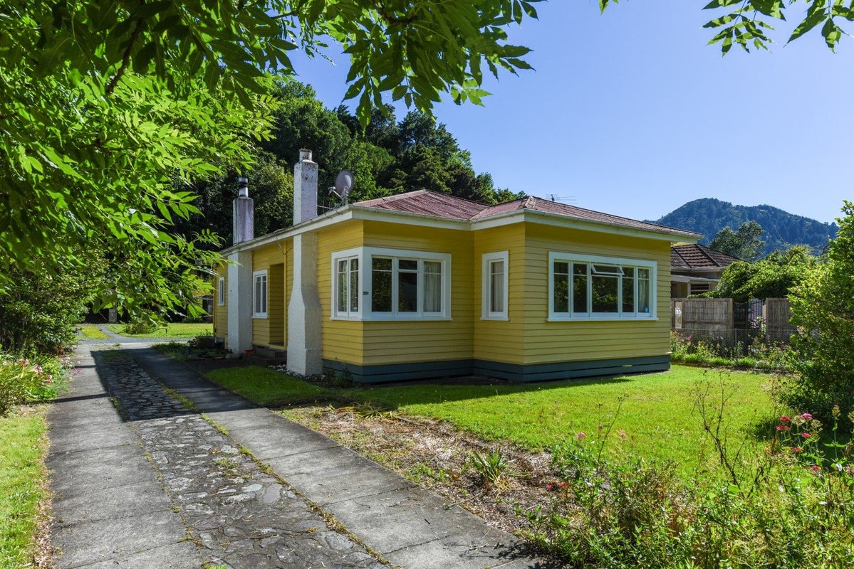 209 Nile Street East, Maitai, Nelson - Carousel 15