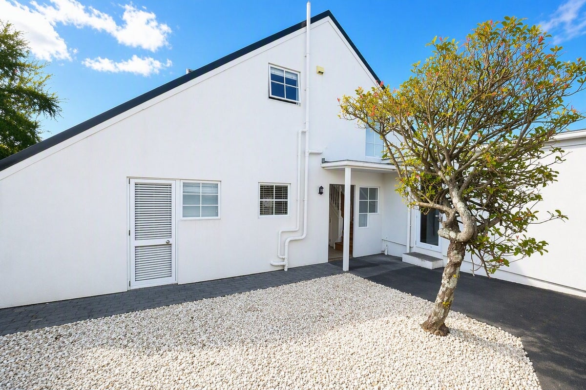 3/163 Whitford Road, Somerville, Manukau - Carousel 1