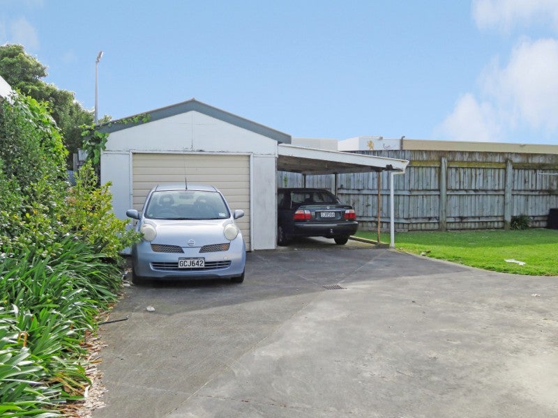 98 Highbury Avenue, Highbury, Palmerston North - Carousel 2