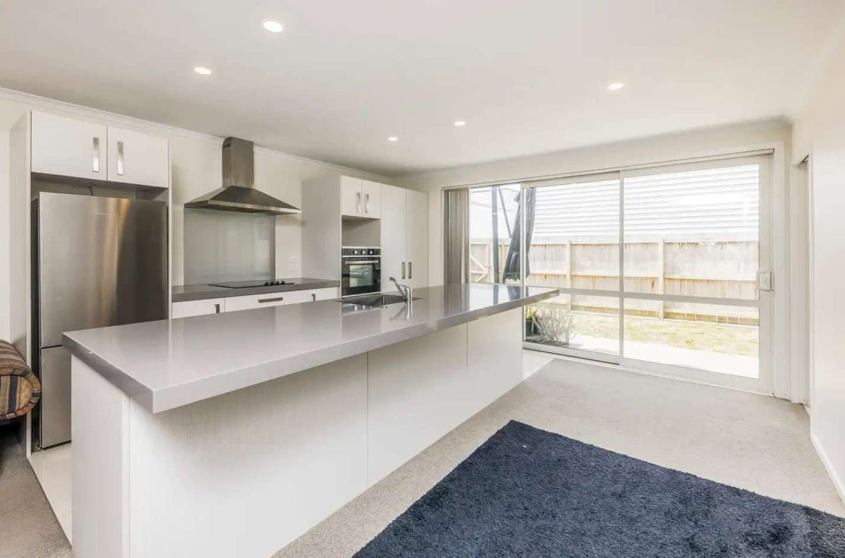 45 Hollowout Street, Takanini, Auckland - Carousel 2