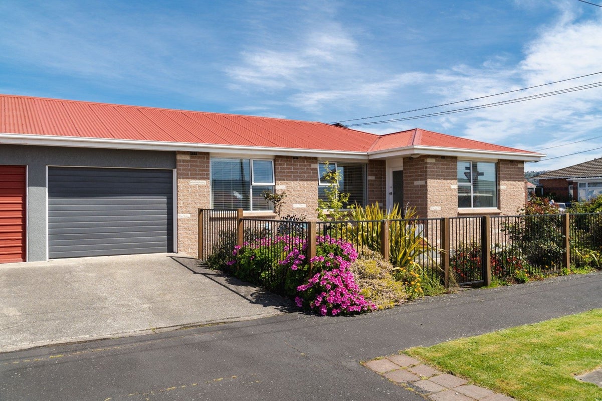 13 Bellona Street, Saint Kilda, Dunedin - Carousel 1