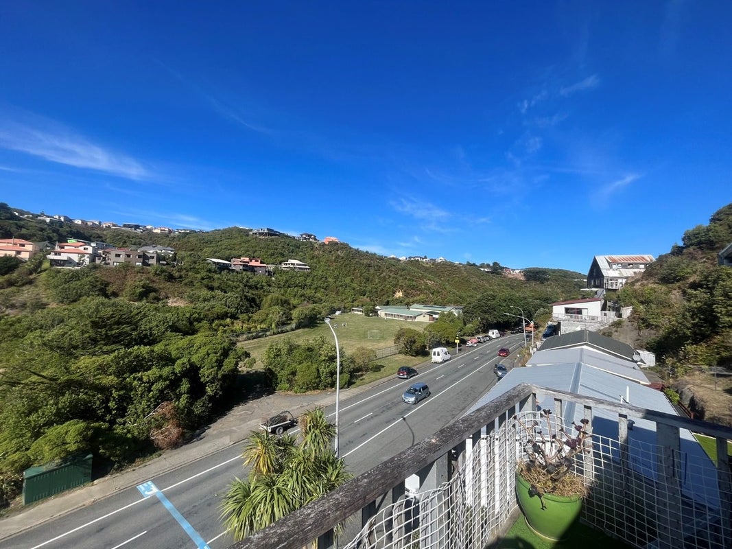 137 Happy Valley Road, Owhiro Bay, Wellington - Carousel 2