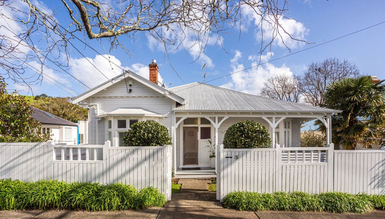 5 Derby Street, Devonport, Auckland - Carousel 1