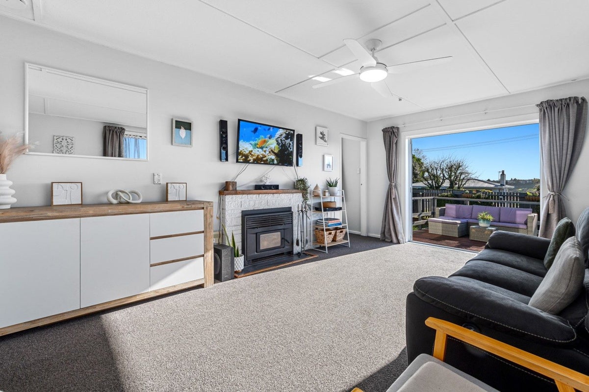 19A Cook Street, Gate Pa, Tauranga - Carousel 2