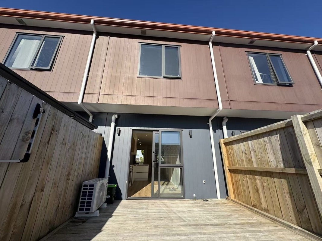 6/1 Arbor Close, Manurewa, Auckland - Carousel 9
