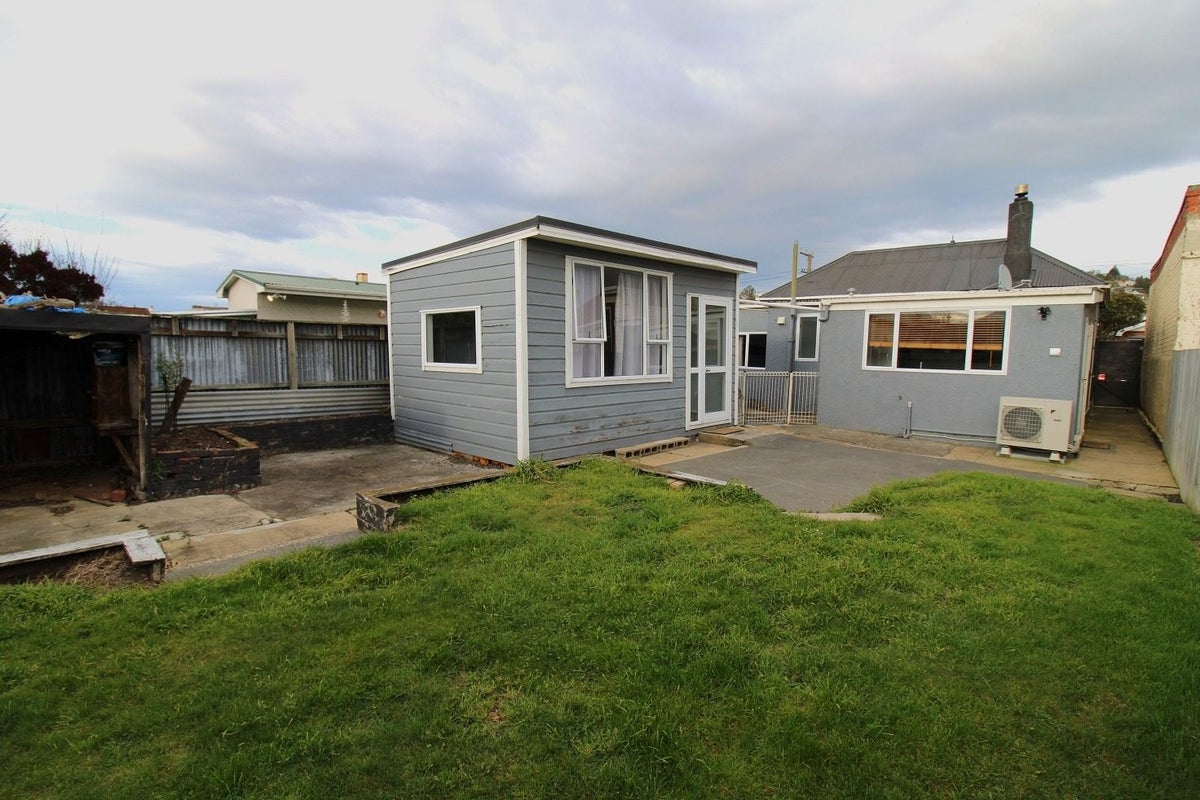 27 Loyalty Street, Forbury, Dunedin - Carousel 12
